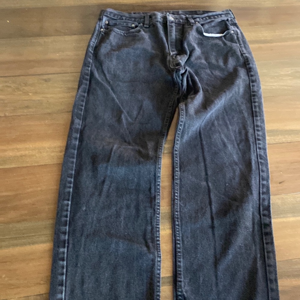 Black Levis 505 size 38x32